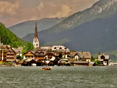 Hallstatt village on Lake Hallstatt in the Austrian Alps